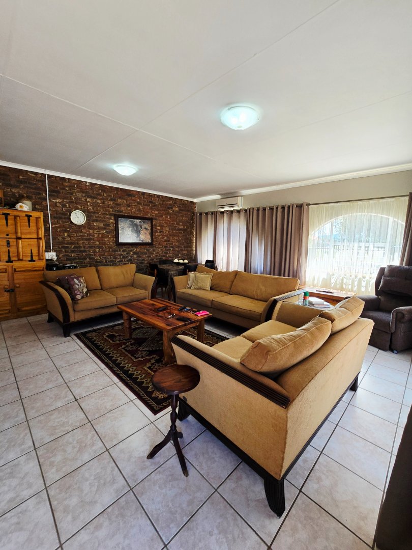 3 Bedroom Property for Sale in La Hoff North West